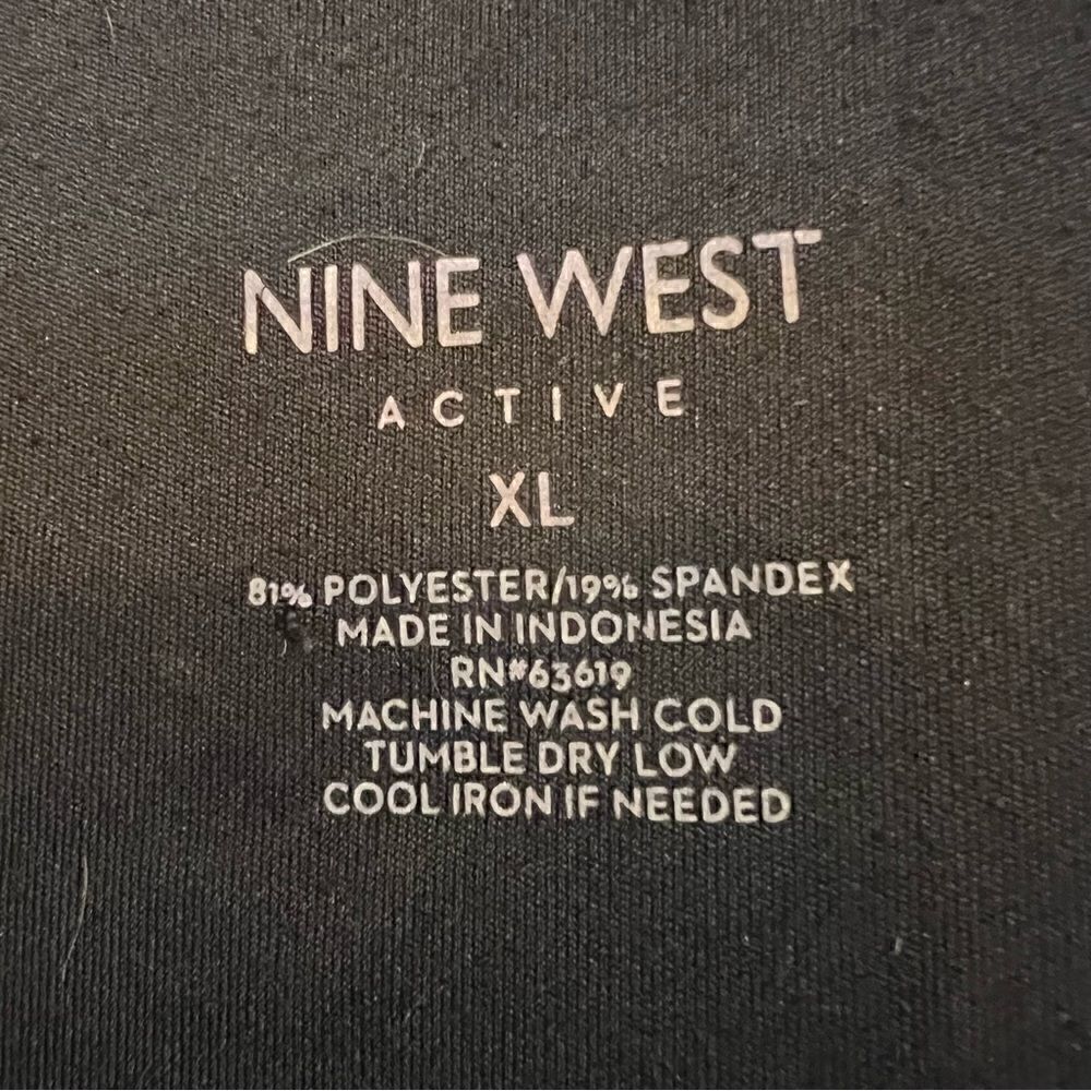 Nine West Active black sports top XL - Picture 3 of 4